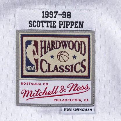 Mitchell & Ness NBA Bulls 1997-98 Hardwood Classics Swingman Jersey 'Scottie Pippen #33' White (BA84SL-CBU-W-C8O)