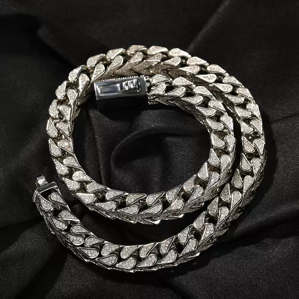 The Arrow Bracelet