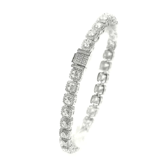 Éclat Cushion Tennis Bracelet