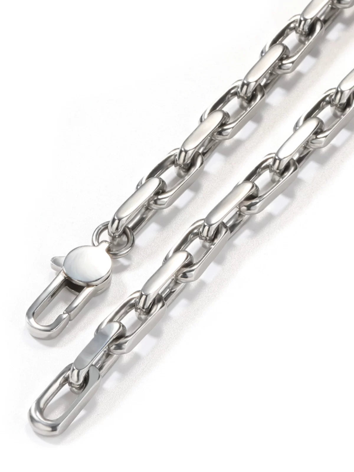 The Paperclip Link Chain Necklace