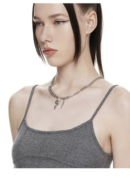 The Figure Spike Chain