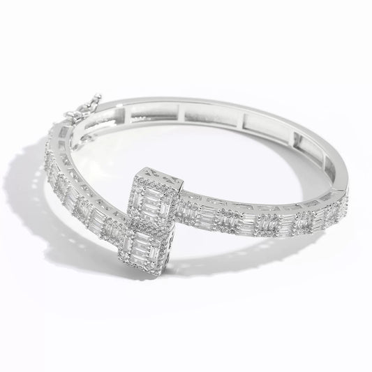 The T Bangle