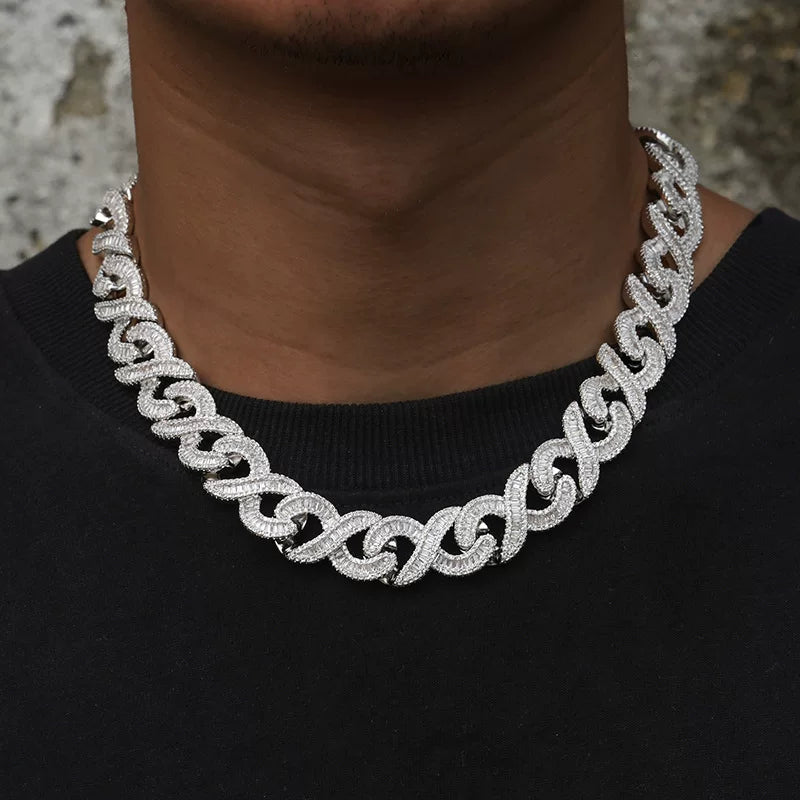 Luxe 16mm Baguette Cuban Link Chain