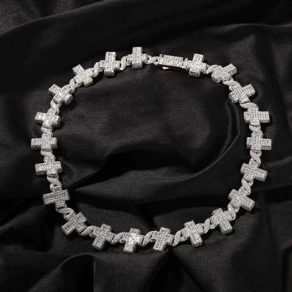 The Cross Link Chain Necklace