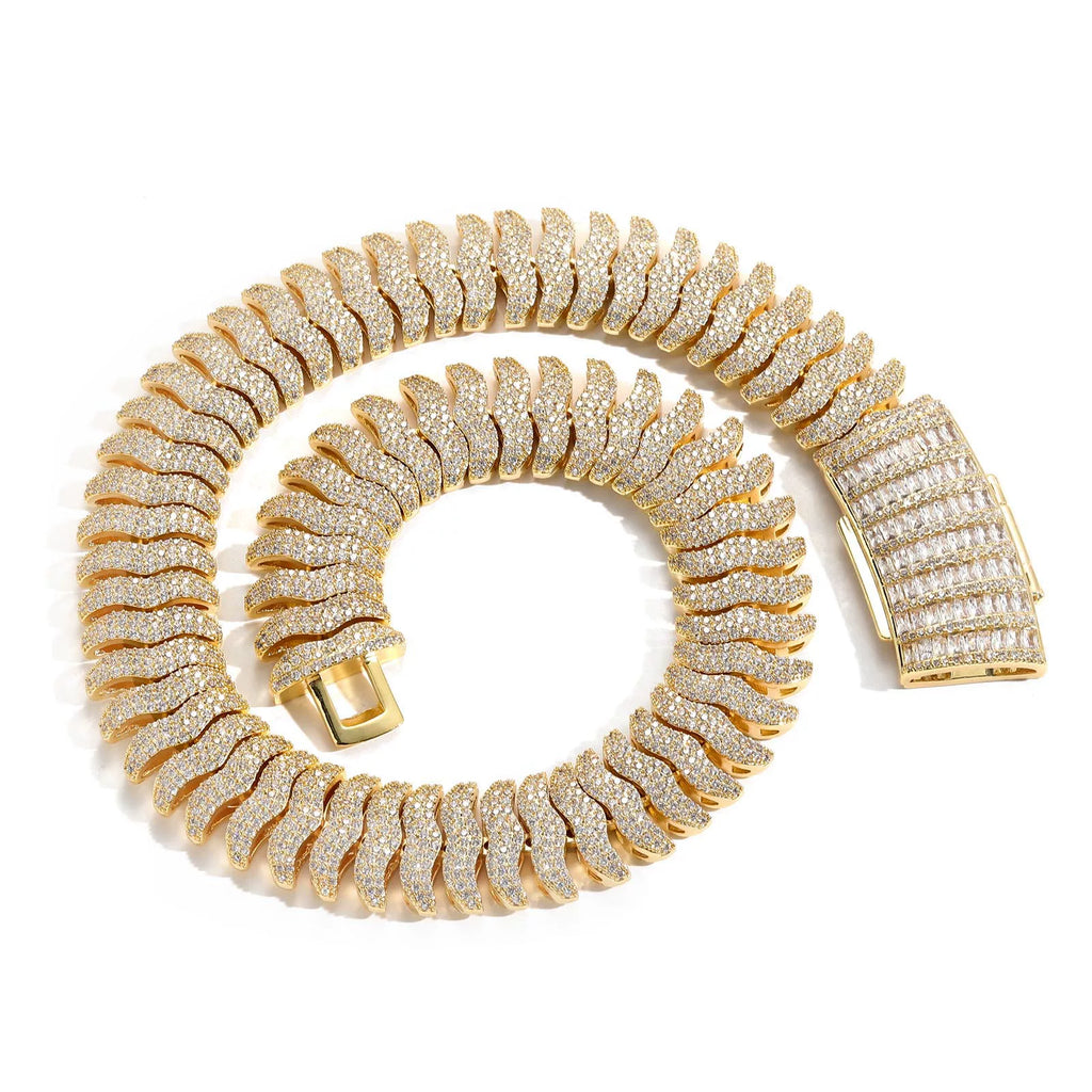 The Wing Cuban Chain Necklace