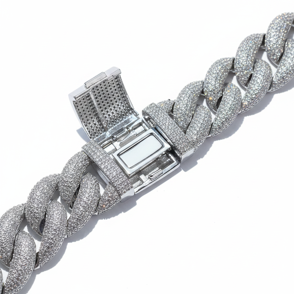 Clasp Detail