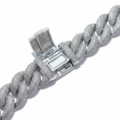 Clasp Detail